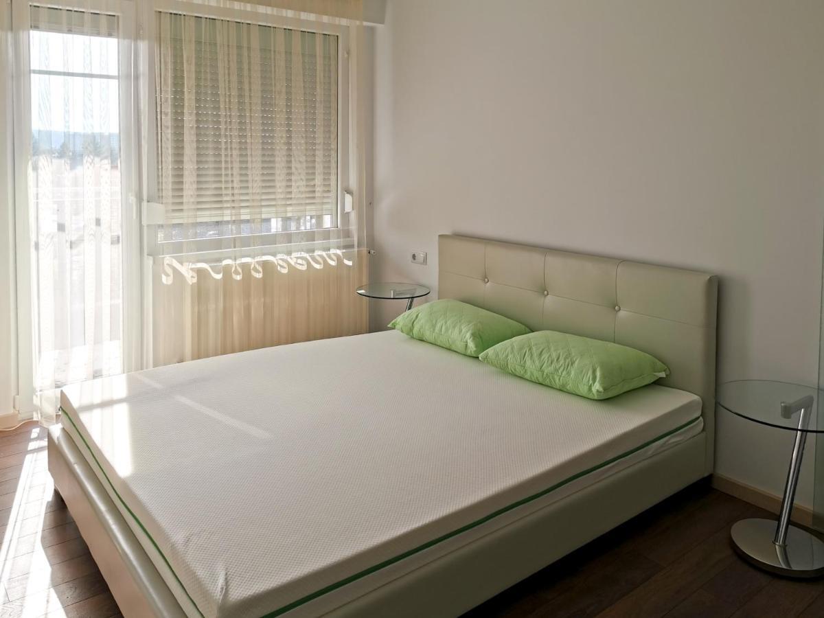 Ultracentral-Luxury Piata Victoriei Apartment Тыргу-Муреш Экстерьер фото